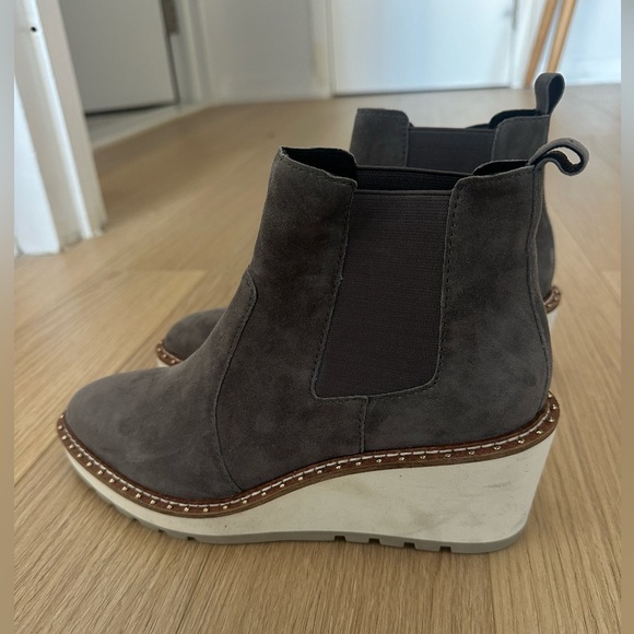 Cecelia Gemma Ankle Boots in Grey - Picture 4 of 6